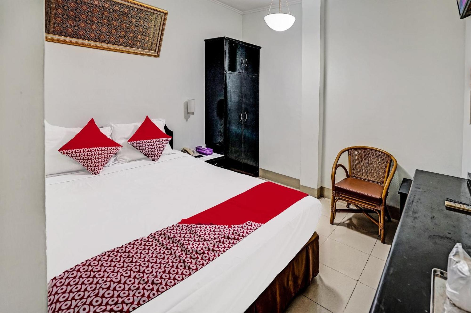 Super Oyo 91805 Hotel Wisma Bari Palembang Exterior photo